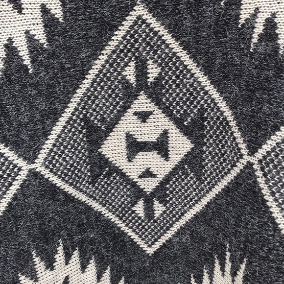 LF Boho Cardigan Sweater Coat long w/fringe - Sm - Picture 3 of 4